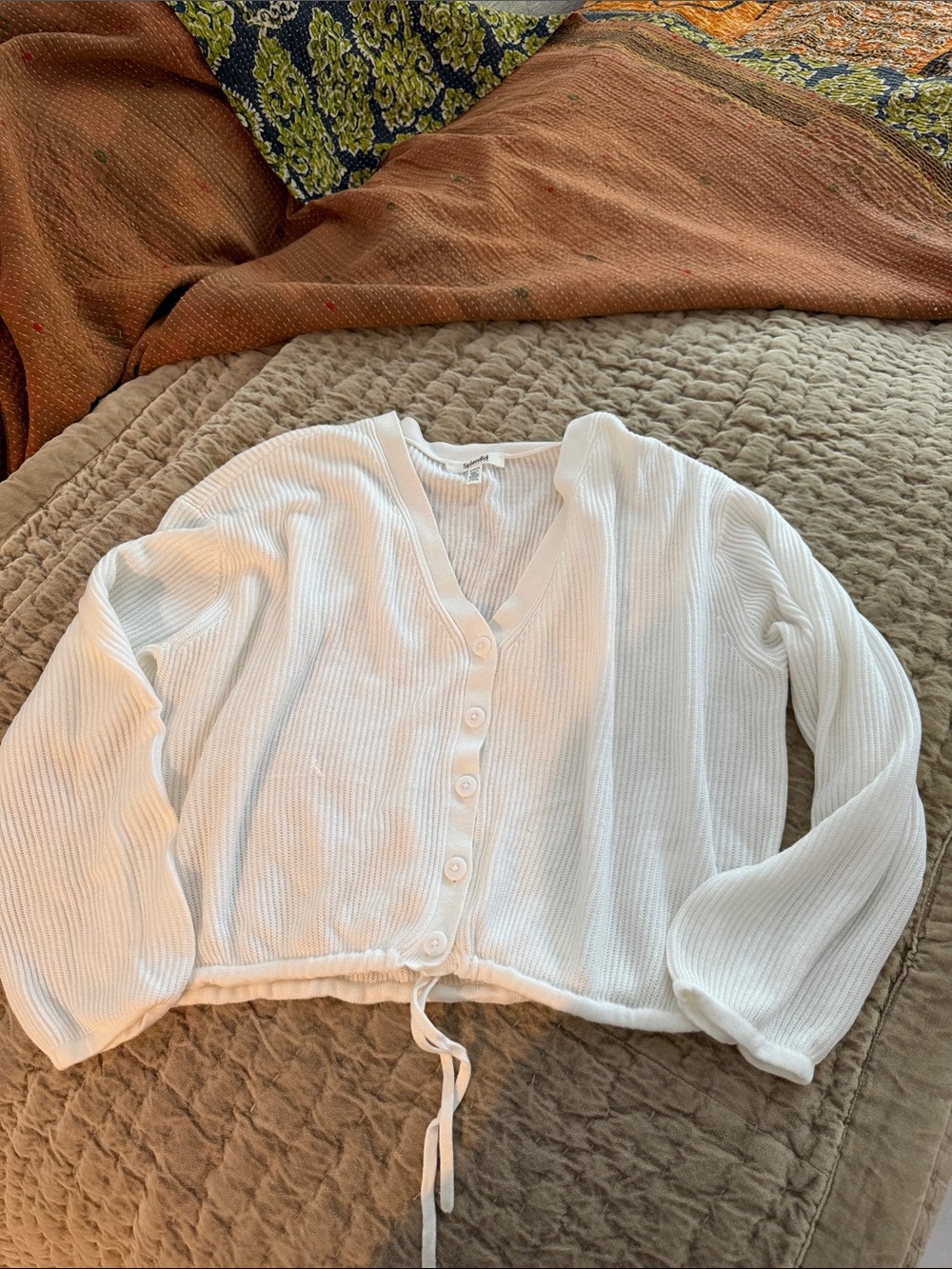 Splendid White Ribbed Button-Front Cropped V-Neck Sweater